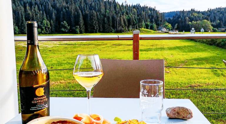 Auberge du chateau de Joux — photo 4