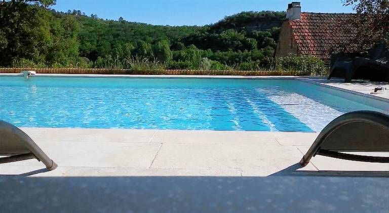 House with pool | Pets allowed — photo 3