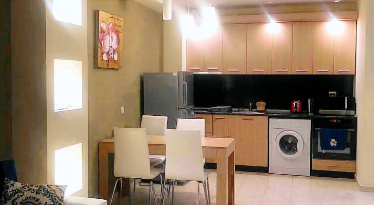 Apartment with patio, private pool & garden | Suitable for remote work — photo 4
