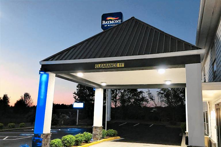 Baymont by Wyndham Adairsville in Adairsville, GA