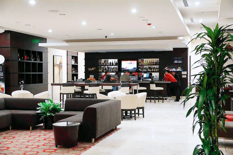 Embassy Suites by Hilton Ontario Airport — photo 3