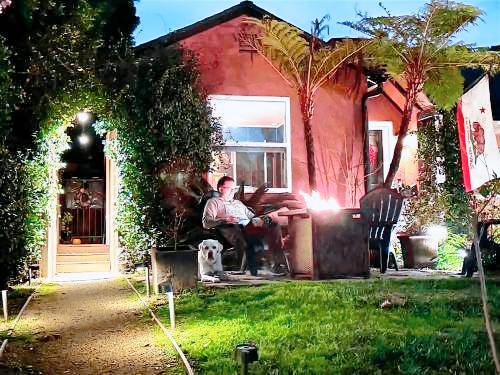 Bed and breakfast  Studio City