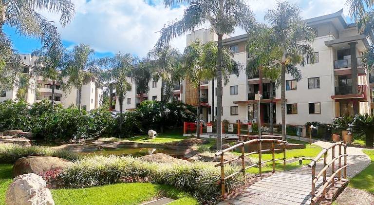 Serviced apartment with yard & pool | Good for workation — photo 3