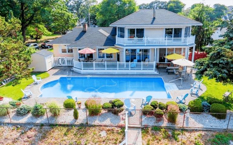 House Point Pleasant