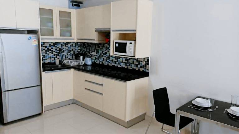 Rental apartment with pool — photo 4