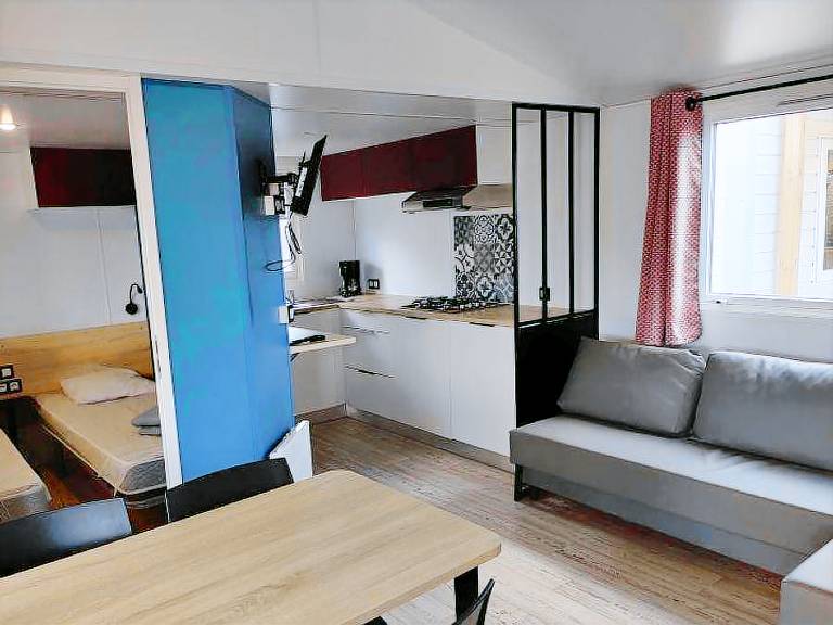 Child-friendly nice mobile home with patio & heated pool | Close to the beach | Pets are welcome — photo 5