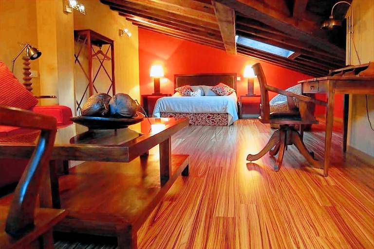 Aparthotel La Serna del Monte