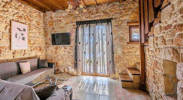 Villa with barbeque, garden & private pool — photo 3