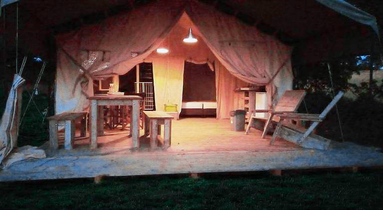 Tent with yard & terrace — photo 3