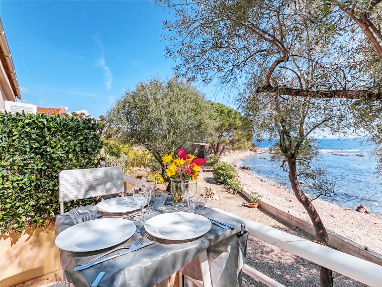 Ferienwohnung in Sari-Solenzara f&uuml;r max. 3 Personen