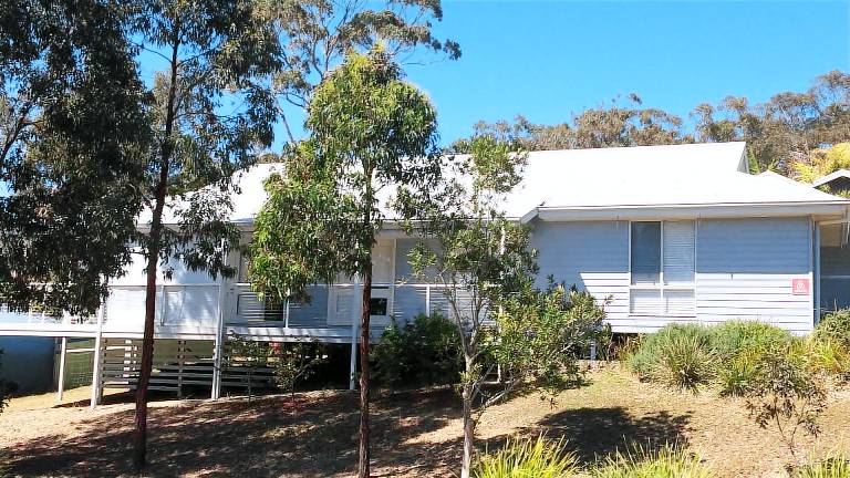 House Stuarts Point