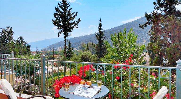 Rental apartment with pool, patio & barbecue — photo 5