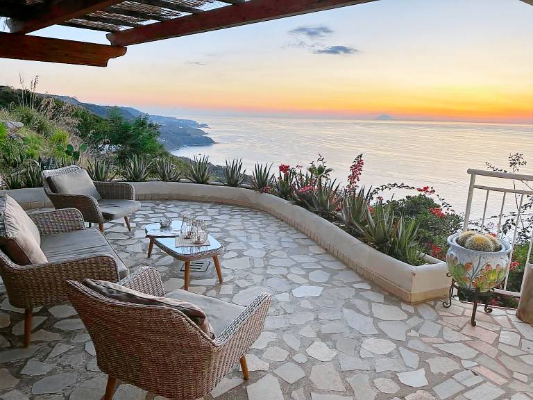 Villa 'Bella Vista' with Sea View, Wi-Fi and Air Conditioning — photo 2