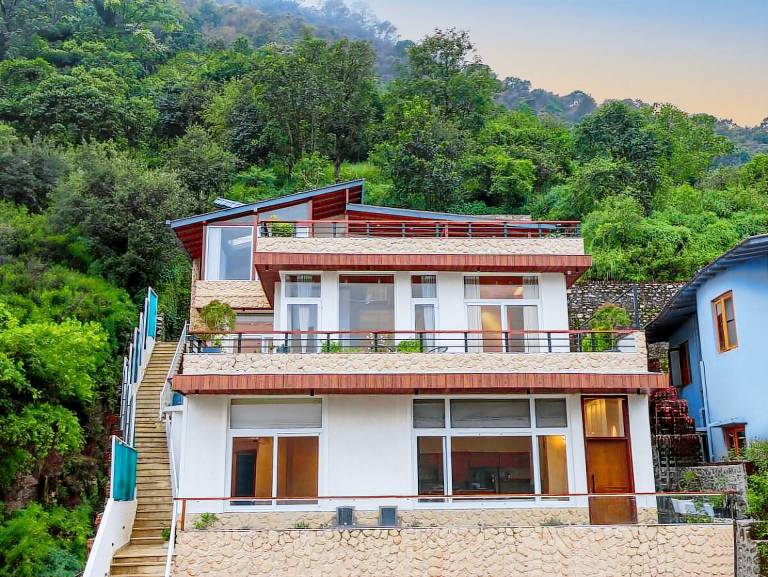 House Bhimtal