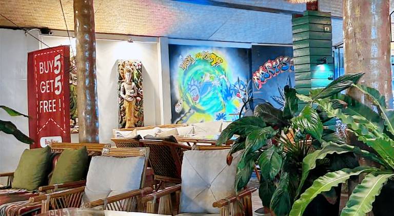 Noah’s Ark Cannabis Bar Restaurant Hostel — photo 5