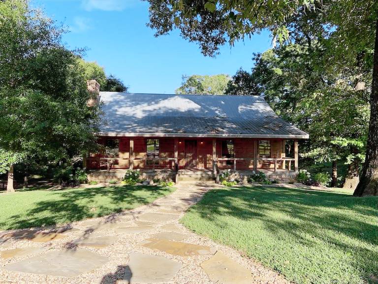 Cabin Hattiesburg