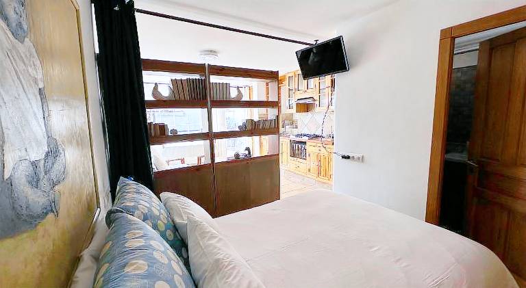 Apartment with 1 room for 4 persons — photo 2