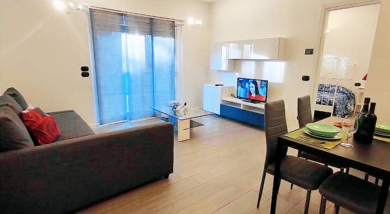 Serviced apartment with garden, pool & patio | Close to the beach | Dogs allowed — photo 2
