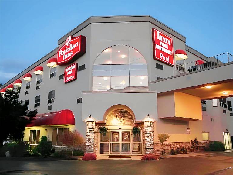 Hilltop Inn Salmon Arm