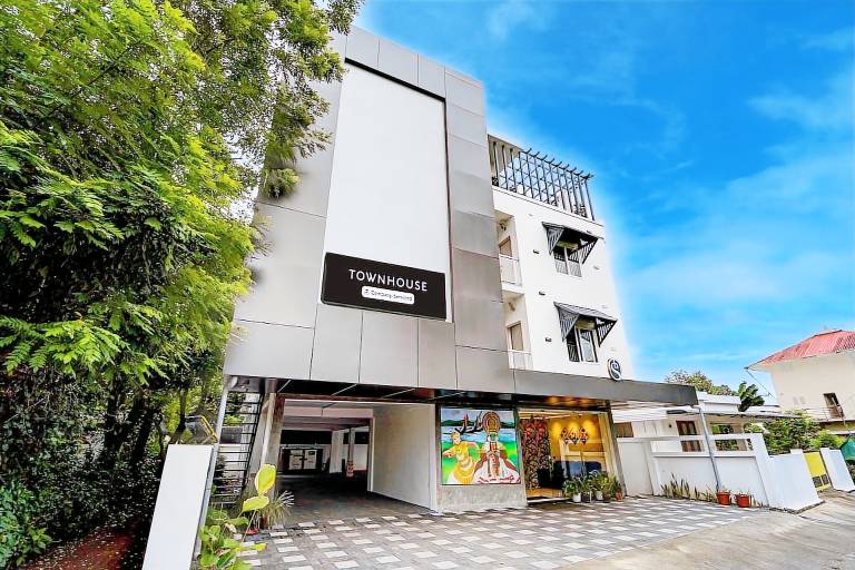 Townhouse Cochin Airport Formerly Skyluxe