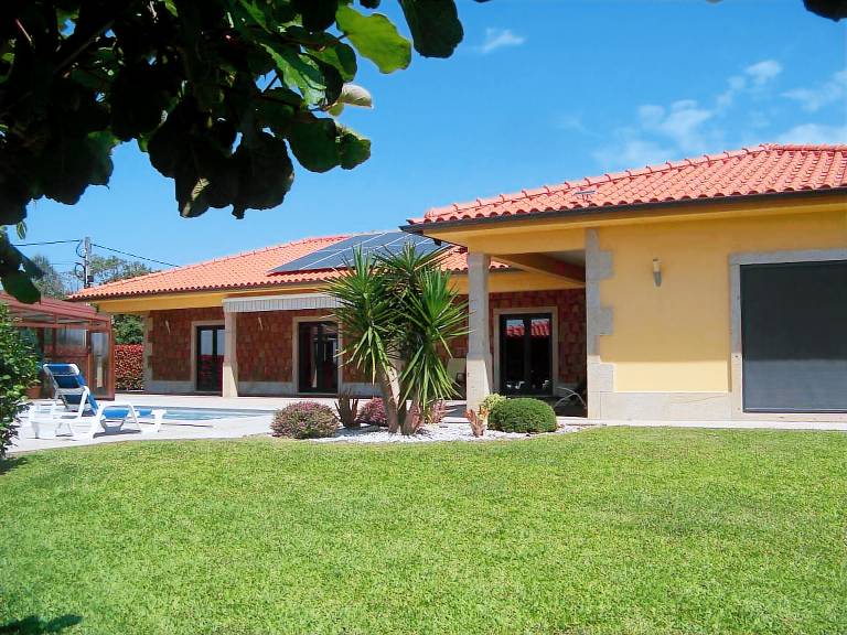 Casa Covas
