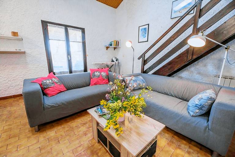 Fully equipped beautiful villa with patio, grill & yard | Garden view | Beach nearby | Pets are welcome — photo 3