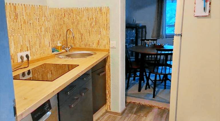Beautiful apartment with garden & patio | Perfect for remote work | Pets allowed — photo 4