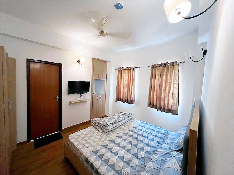 Wonderful apartment with garden & pool | Perfect for remote work | Pet-friendly — photo 2