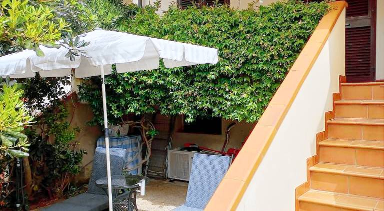 Pleasant vacation home with terrace & garden | Pet-friendly — photo 3