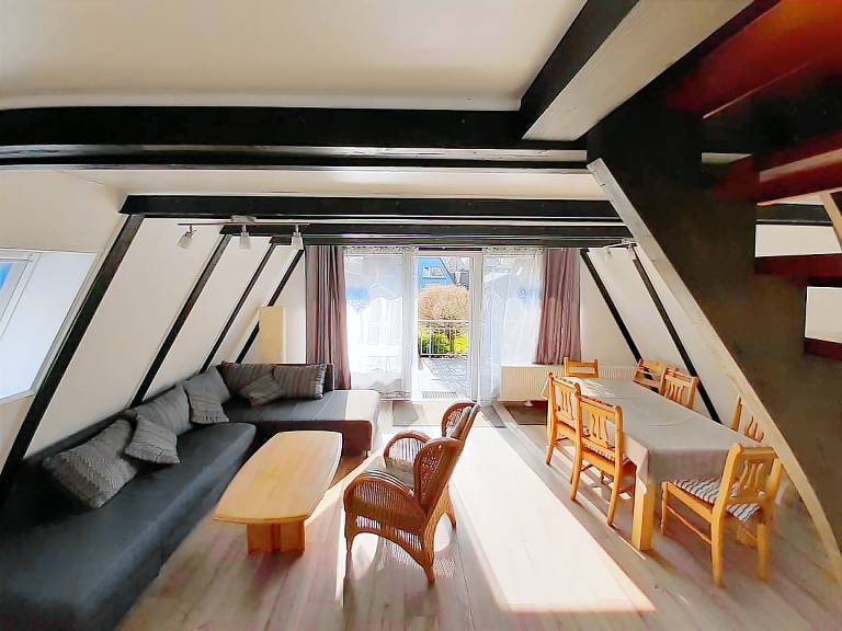 Modernes Nurdach-Ferienhaus im Nordsee-Ferienpark Fedderwardersiel. — photo 2