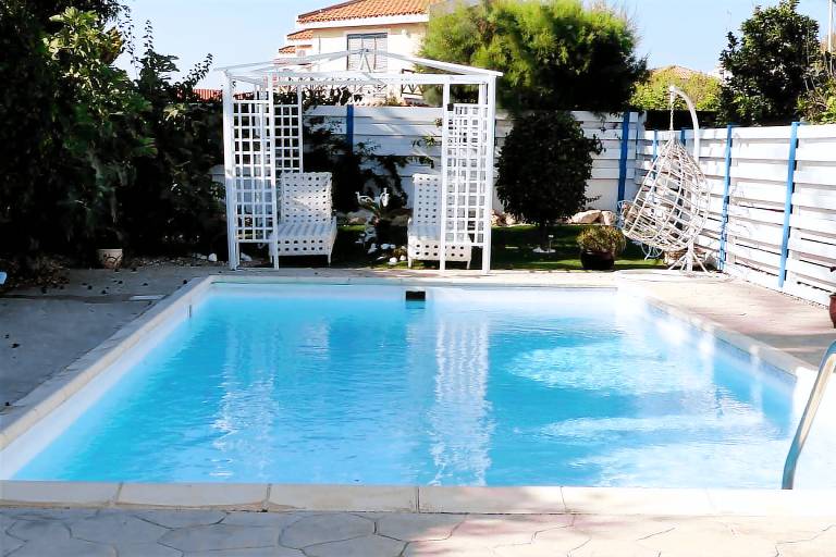 Villa  Perivolia