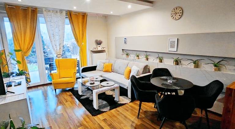 Rental apartment with yard in Poznan