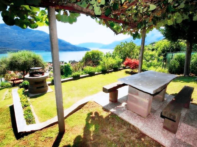 Pleasant apartment with BBQ, patio & garden | Pets allowed — photo 4
