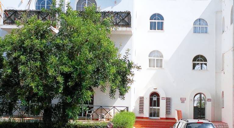 Beautiful rental apartment with pool & garden | Perfect for remote work | Pet-friendly — photo 4