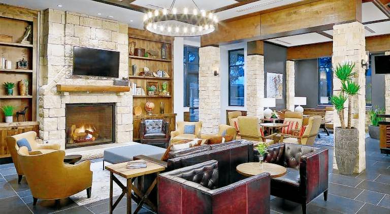 The Bevy Hotel Boerne - a Doubletree by Hilton — photo 4