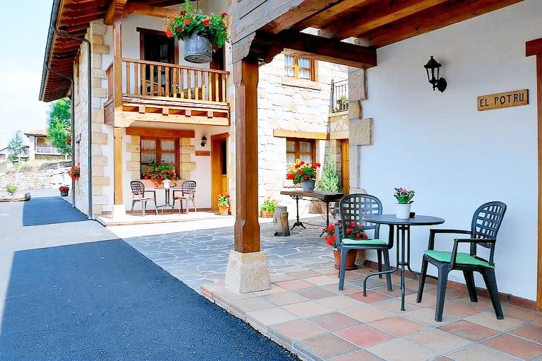 Casa Lerones