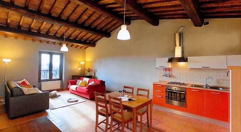 Serviced apartment with garden — photo 3