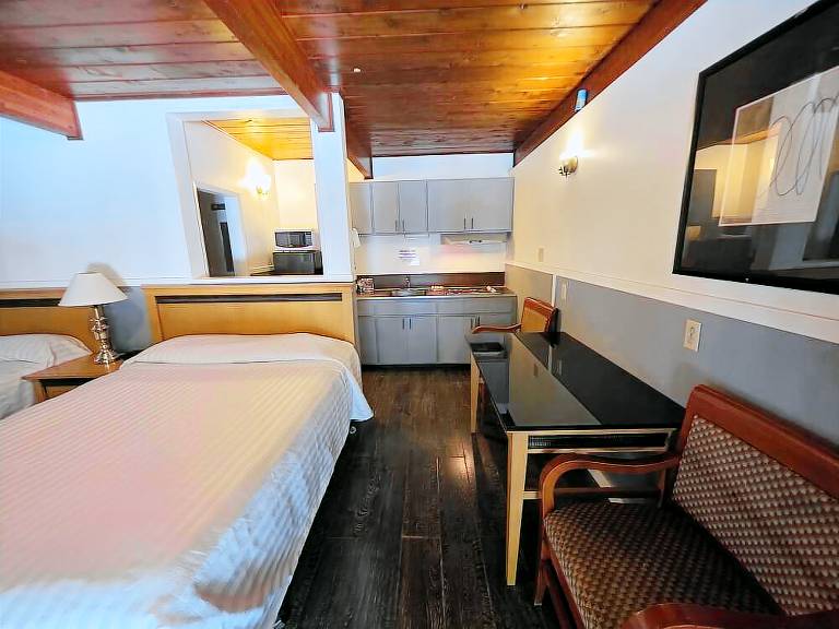Motel  Duncan