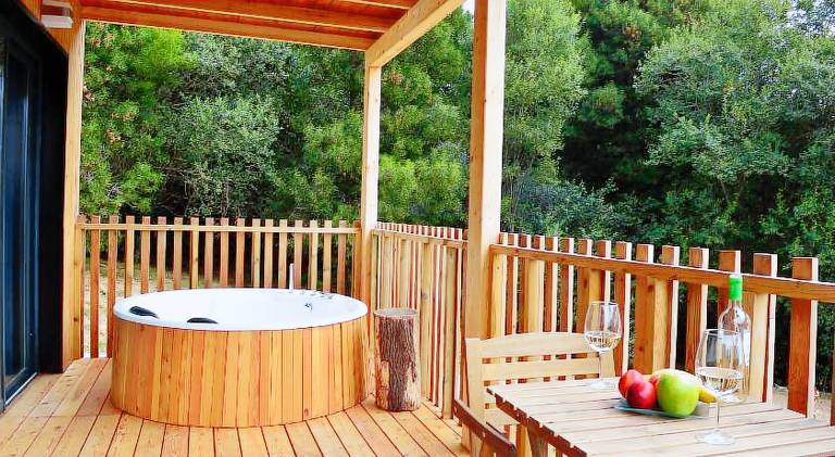Cabanas Compostela - Cabana Pedroso con banera de hidromasaje — photo 2