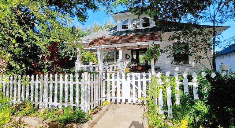 Delano Bed and Breakfast