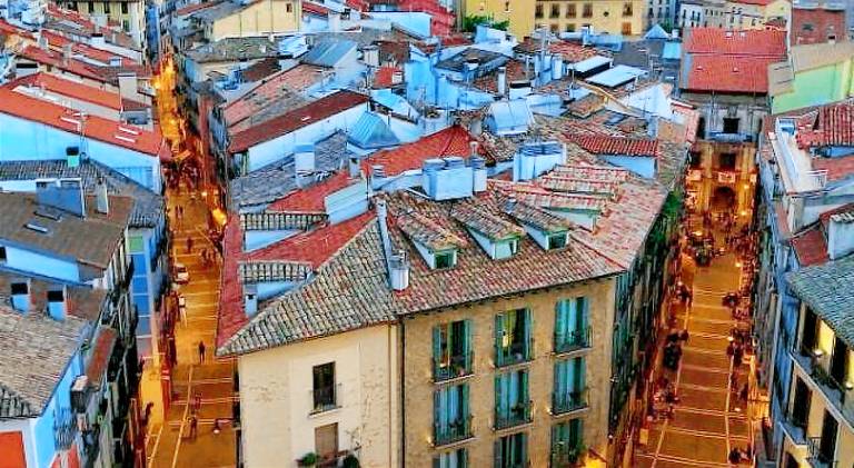 Apartment with 3 rooms for 6 persons in Pamplona