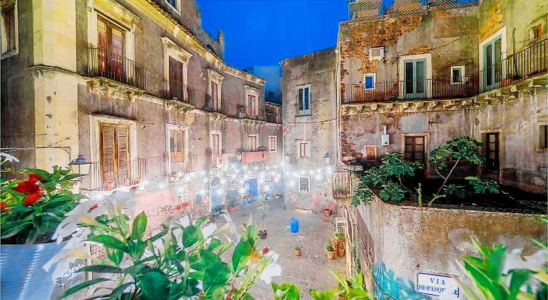 House | Next to Catania Cathedral | Pet-friendly — photo 3
