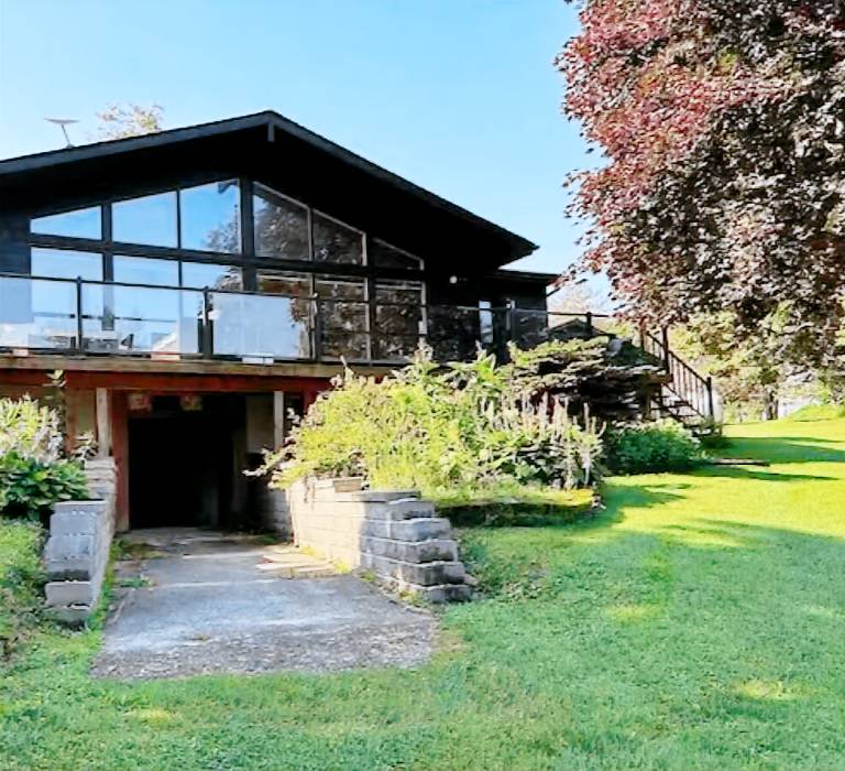 House  Gananoque