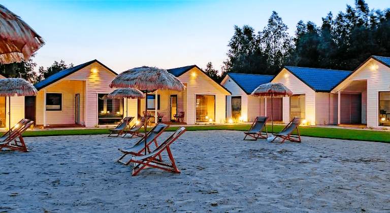 Chalet with barbeque, garden & terrace — photo 3