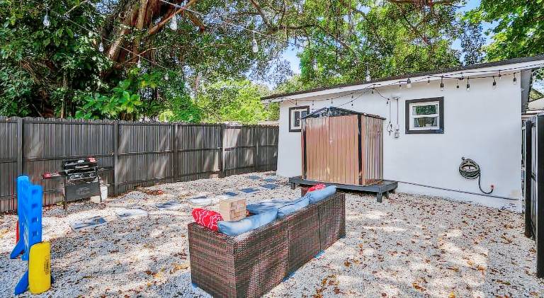 House with 1 room for 2 persons — photo 4