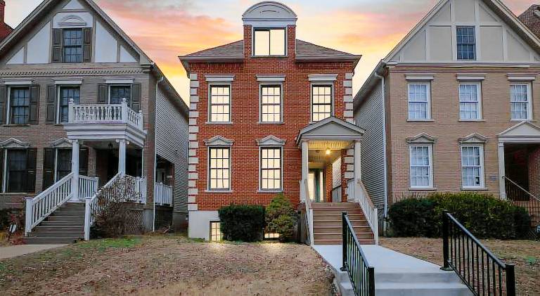 Spacious house | Pet-friendly in St. Louis, MO