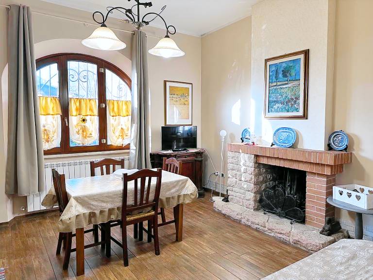 Family-friendly nice rental apartment with patio, garden & barbeque | Garden view | Pets allowed — photo 2