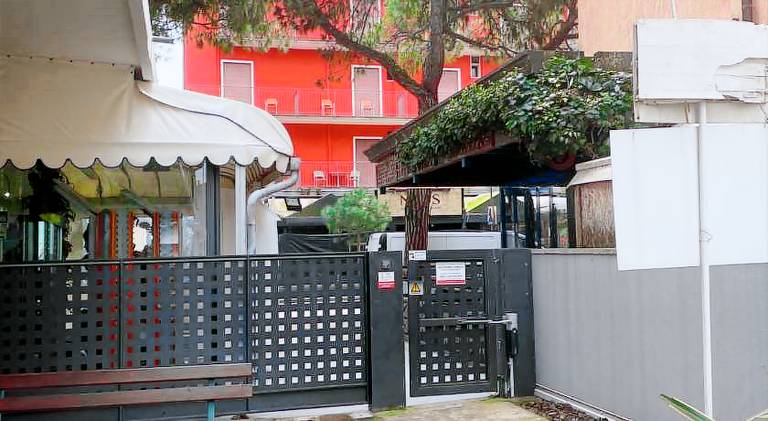 Holiday apartment with terrace & garden — photo 5