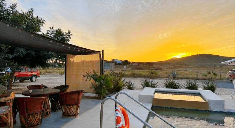 Holiday apartment with private pool & patio | Dogs allowed — photo 3