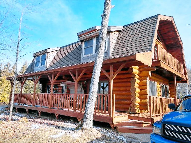 Cabin Chicagon